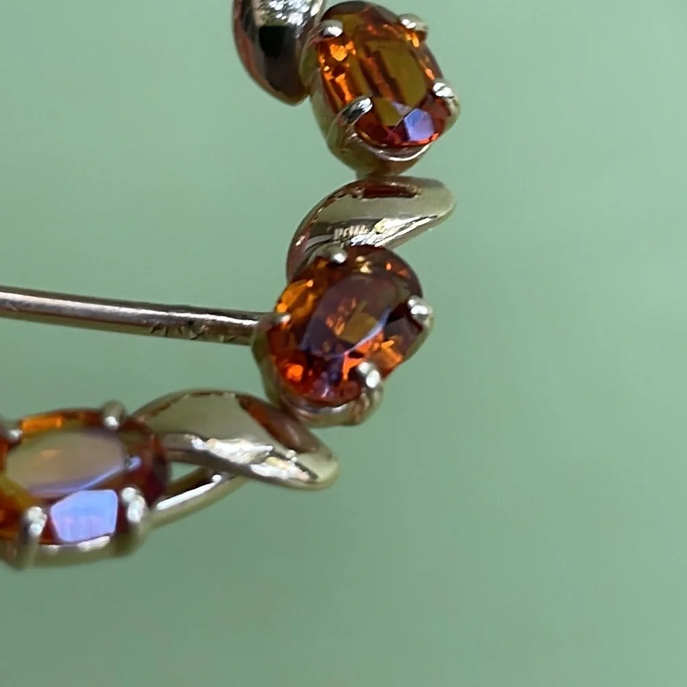 Antique 14k gold brooch with genuine orange/brown  stones
